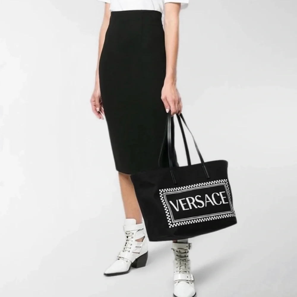 🖤🖤🖤 VERSACE Tote Authentic - Picture 6 of 8